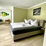 Szálloda Zum Hirsch 3*